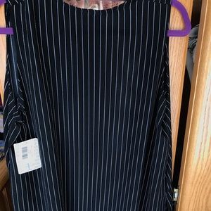 Large NWT Black & White Pinstripes Lularoe Joy